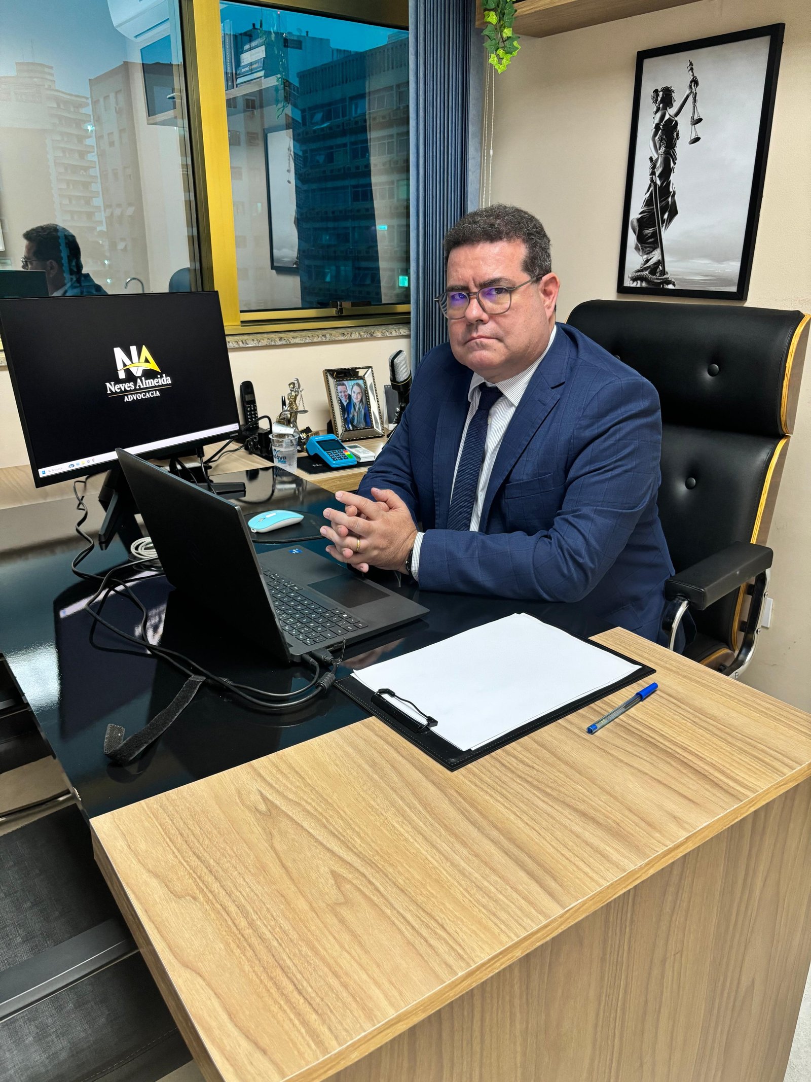 Dr. Tércio Neves Almeida